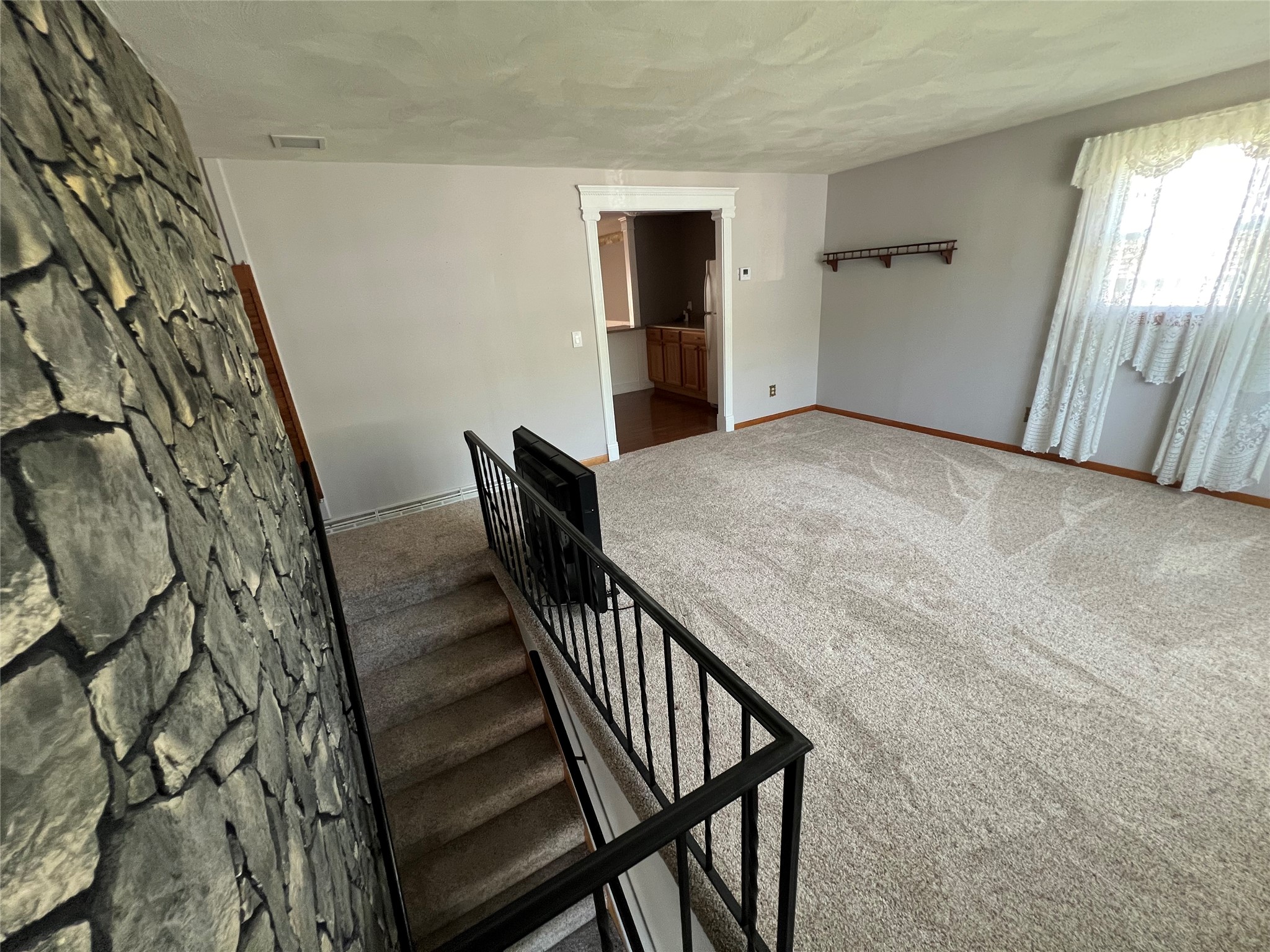 1115 Frost Road Endicott, NY 13760 - Photo 9 of 50