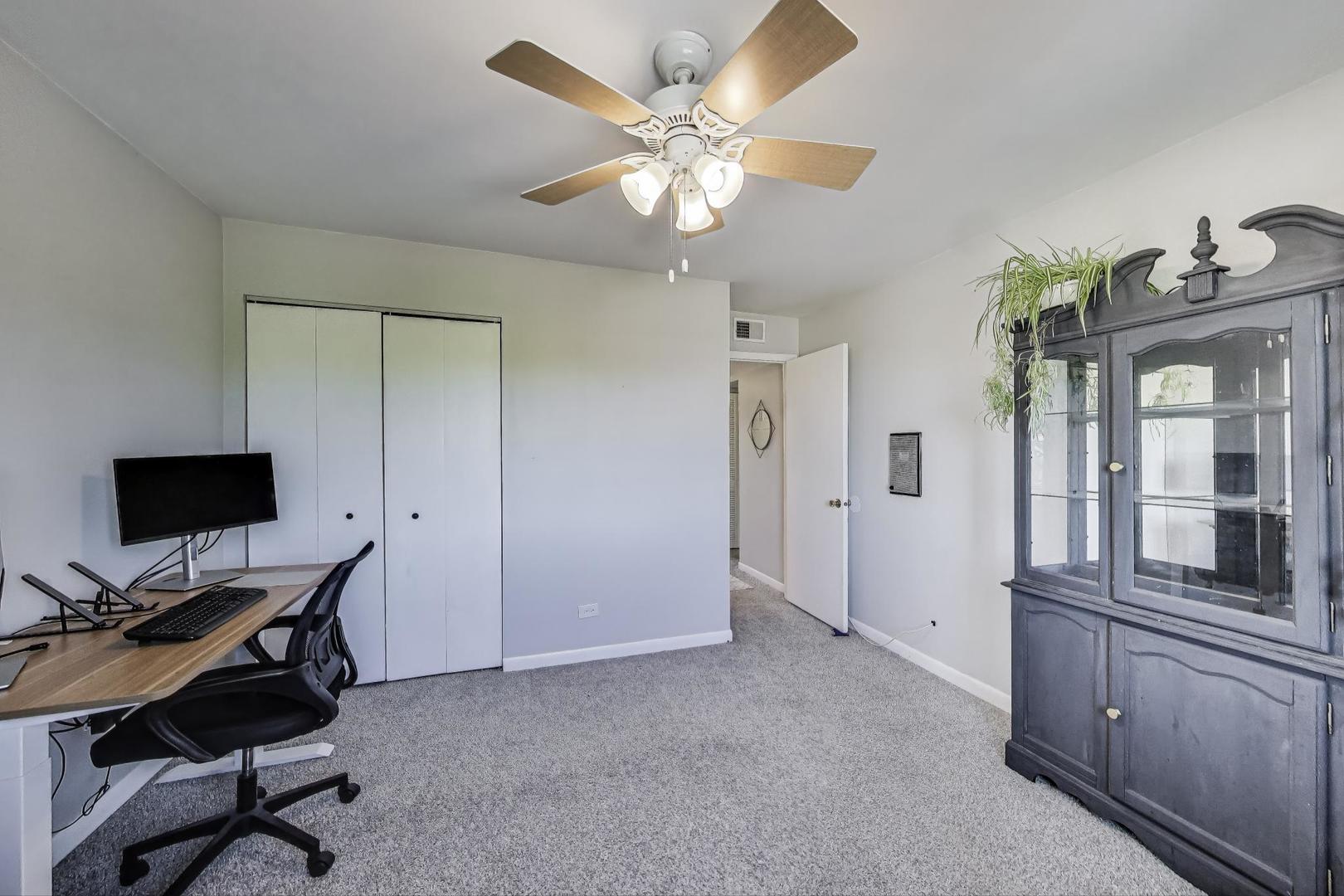 116 Steeple Drive, Unit E Buffalo Grove, IL 60089 - Photo 12 of 20