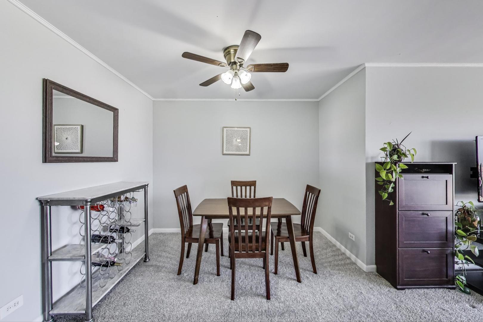 116 Steeple Drive, Unit E Buffalo Grove, IL 60089 - Photo 5 of 20