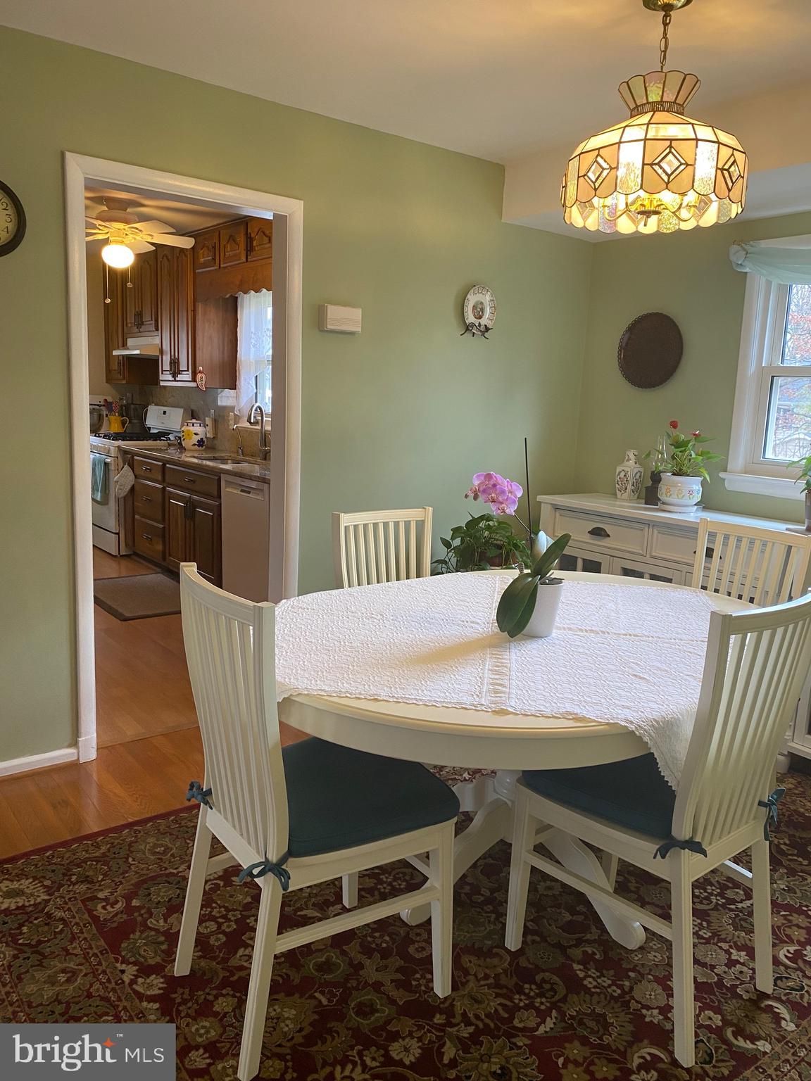 612 Kingsley Road Southwest Vienna, VA 22180 - Photo 20 of 47 Dining room