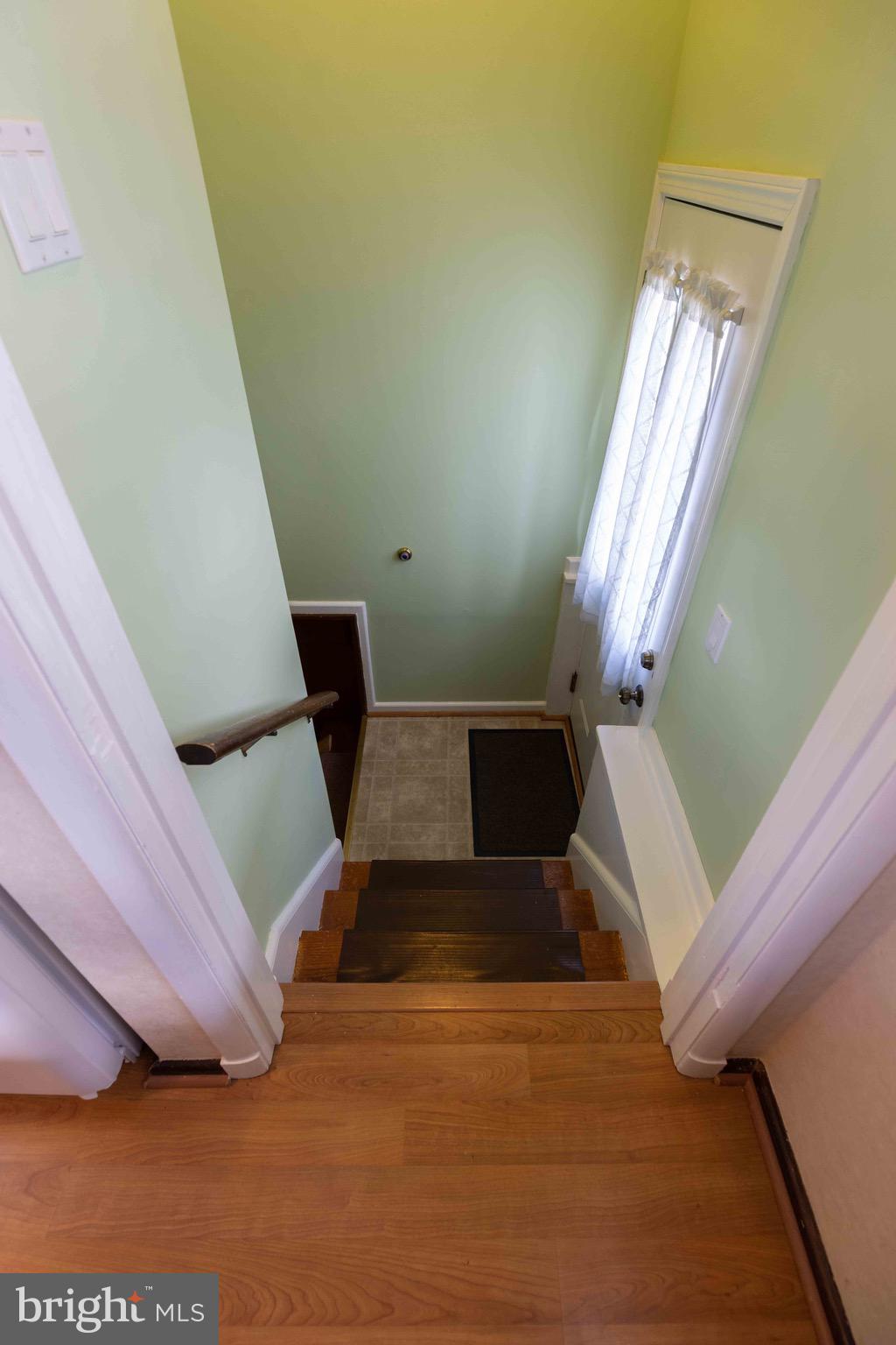 612 Kingsley Road Southwest Vienna, VA 22180 - Photo 27 of 47 Gallery Image 27