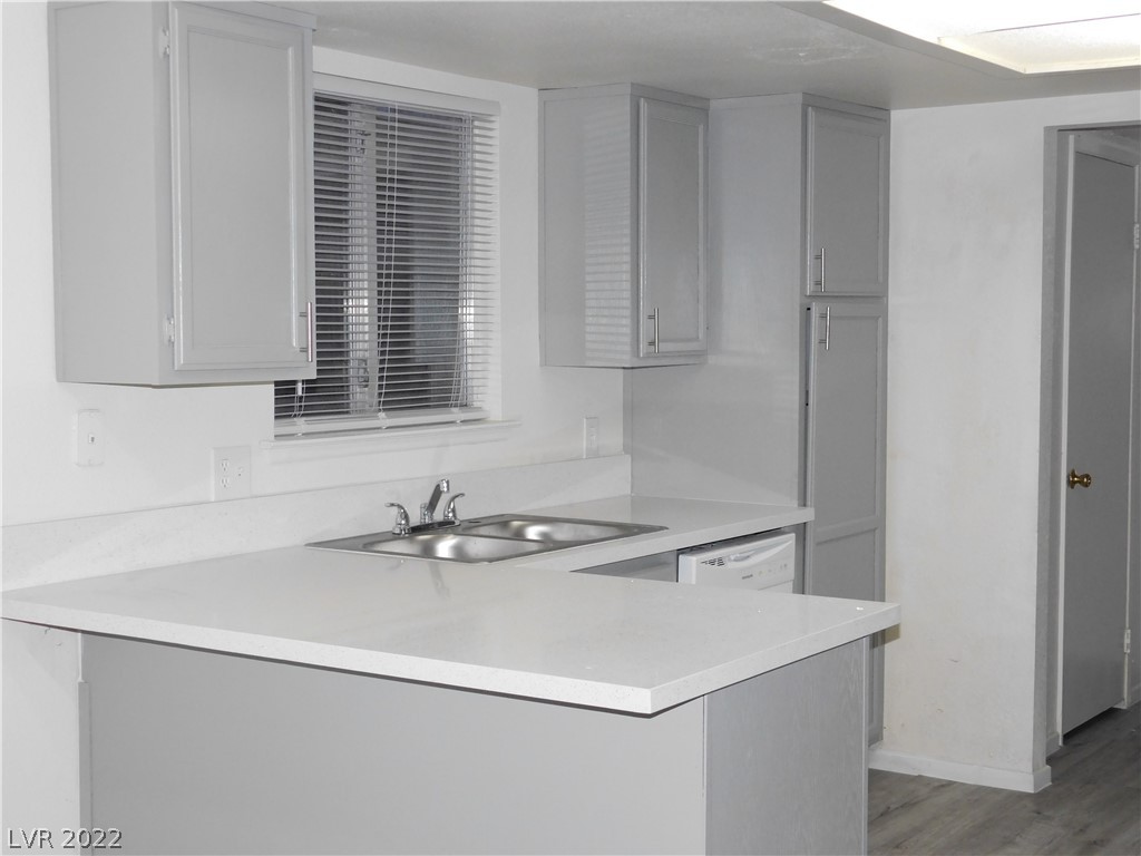 576 Jackson Drive Henderson, NV 89014 - Photo 7 of 15