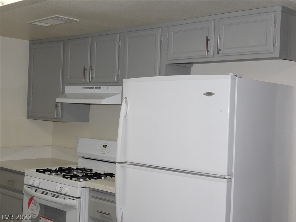 576 Jackson Drive Henderson, NV 89014 - Photo 8 of 15