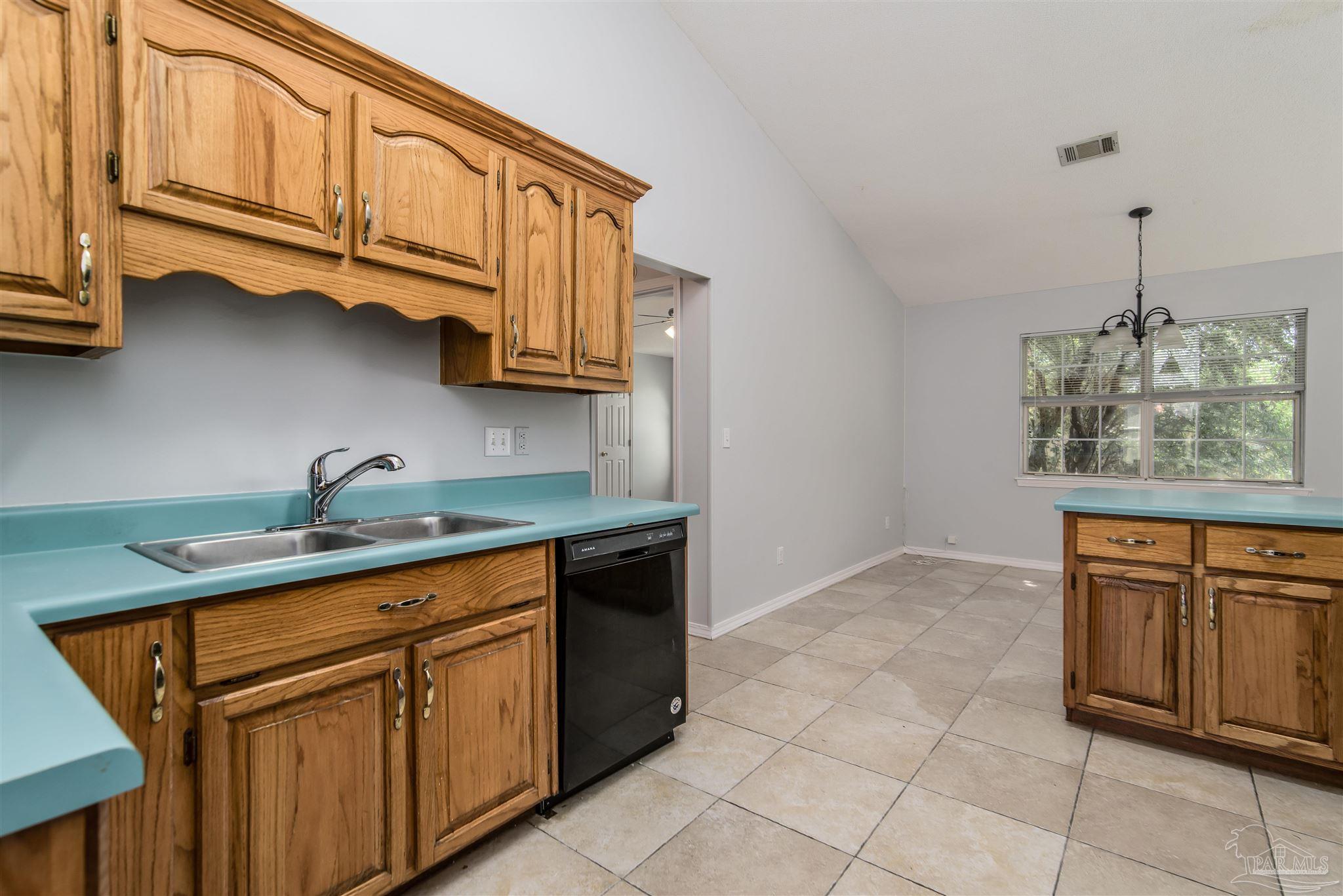 4377 Bayou Ridge Drive Pace, FL 32571 - Photo 9 of 45 Gallery Image 9