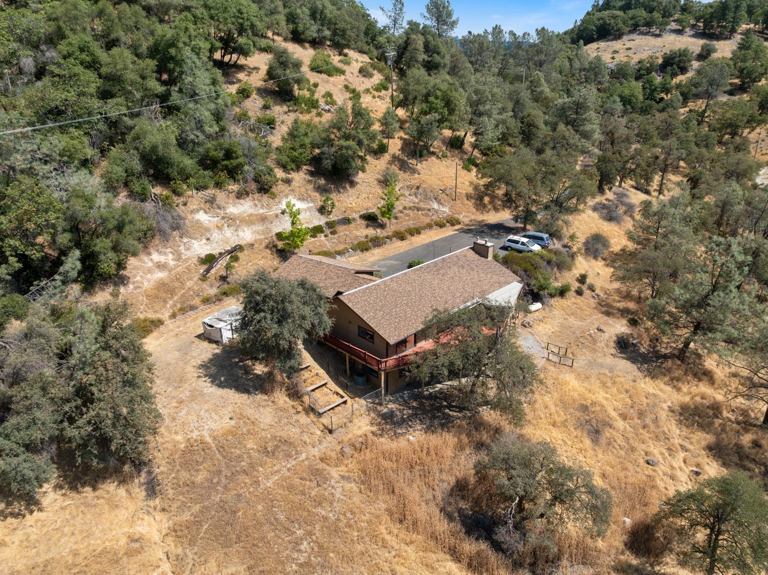 3830 Wilson Loop Placerville, CA 95667 - Photo 36 of 36 an aerial view of a backyard