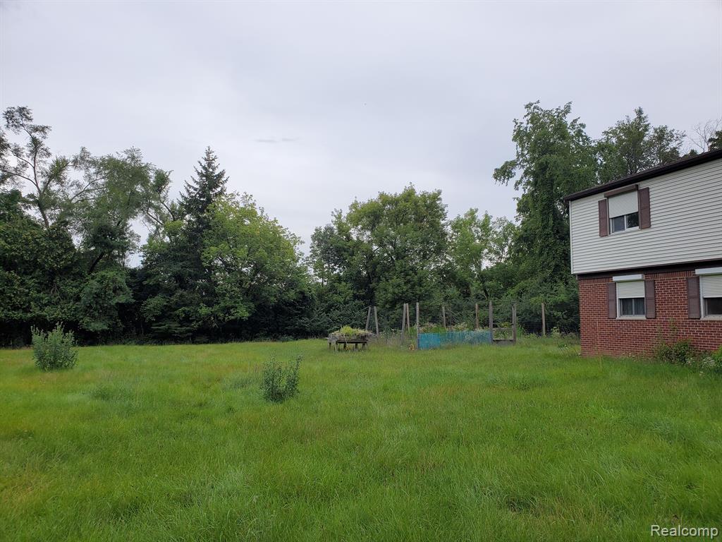 26289 Power Road Farmington Hills, MI 48334 - Photo 4 of 63