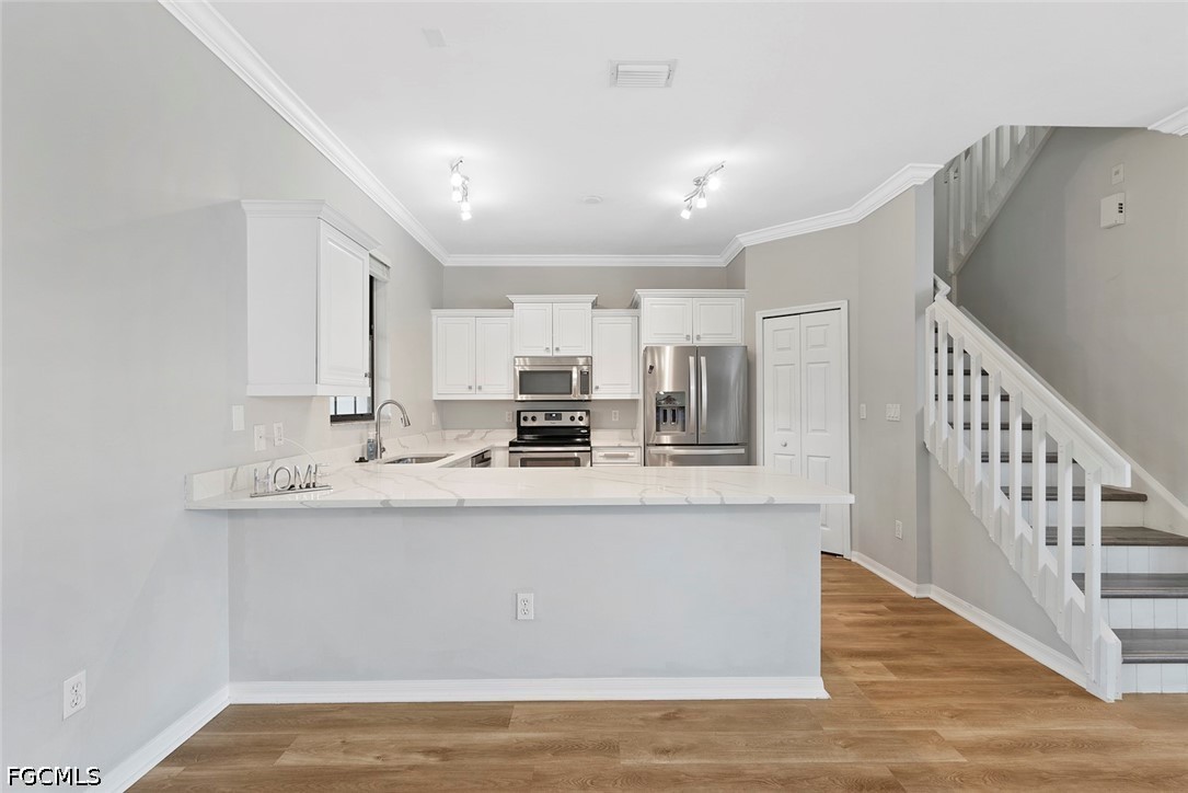 14617 Sutherland Avenue, Unit 80 Naples, FL 34119 - Photo 11 of 47