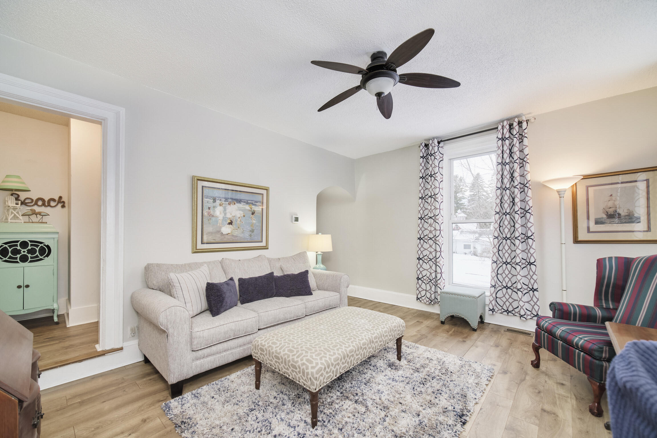 447 2nd Street Manistee, MI 49660 - Photo 33 of 59 447 Living Room