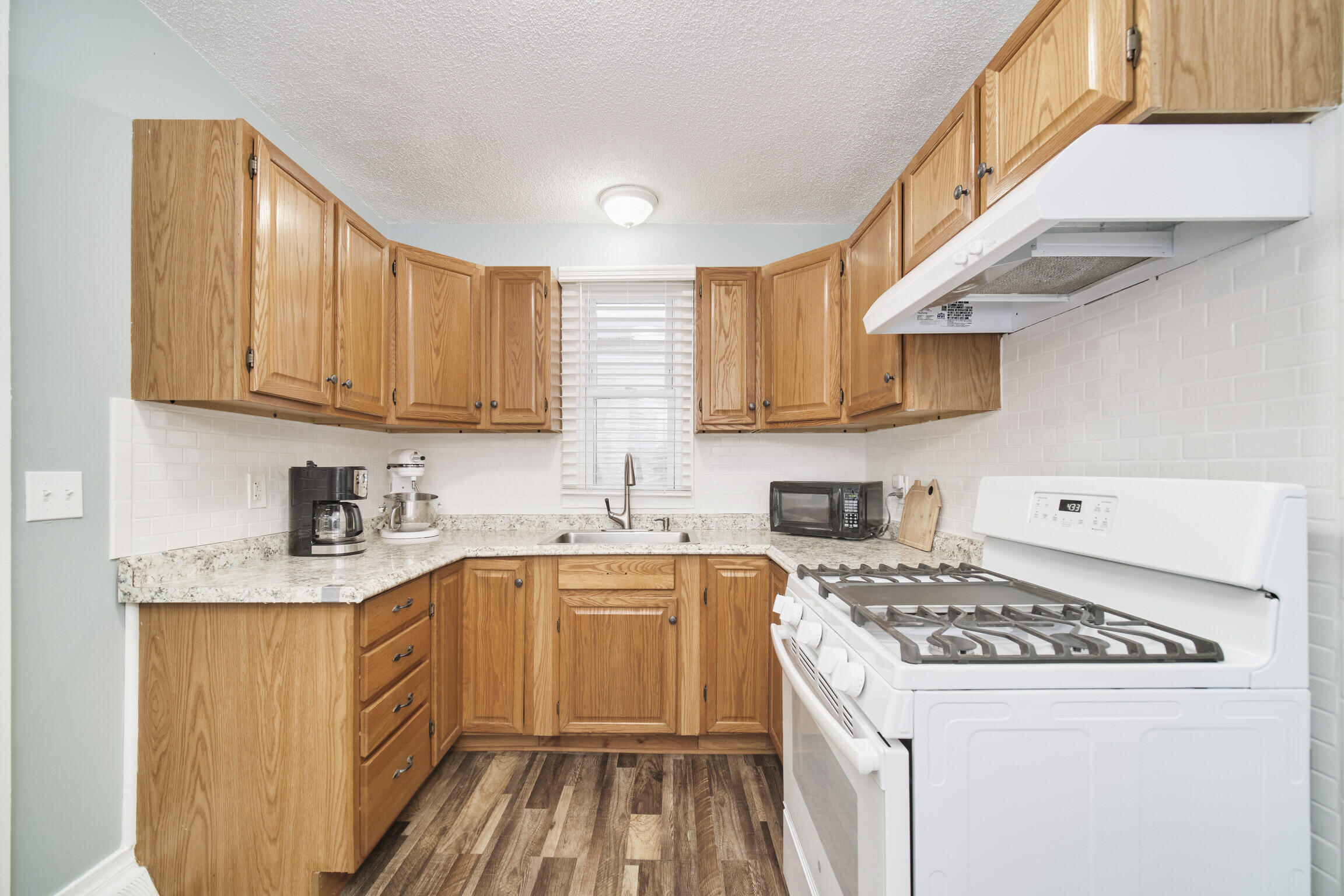 447 2nd Street Manistee, MI 49660 - Photo 42 of 59 447 Kitchen