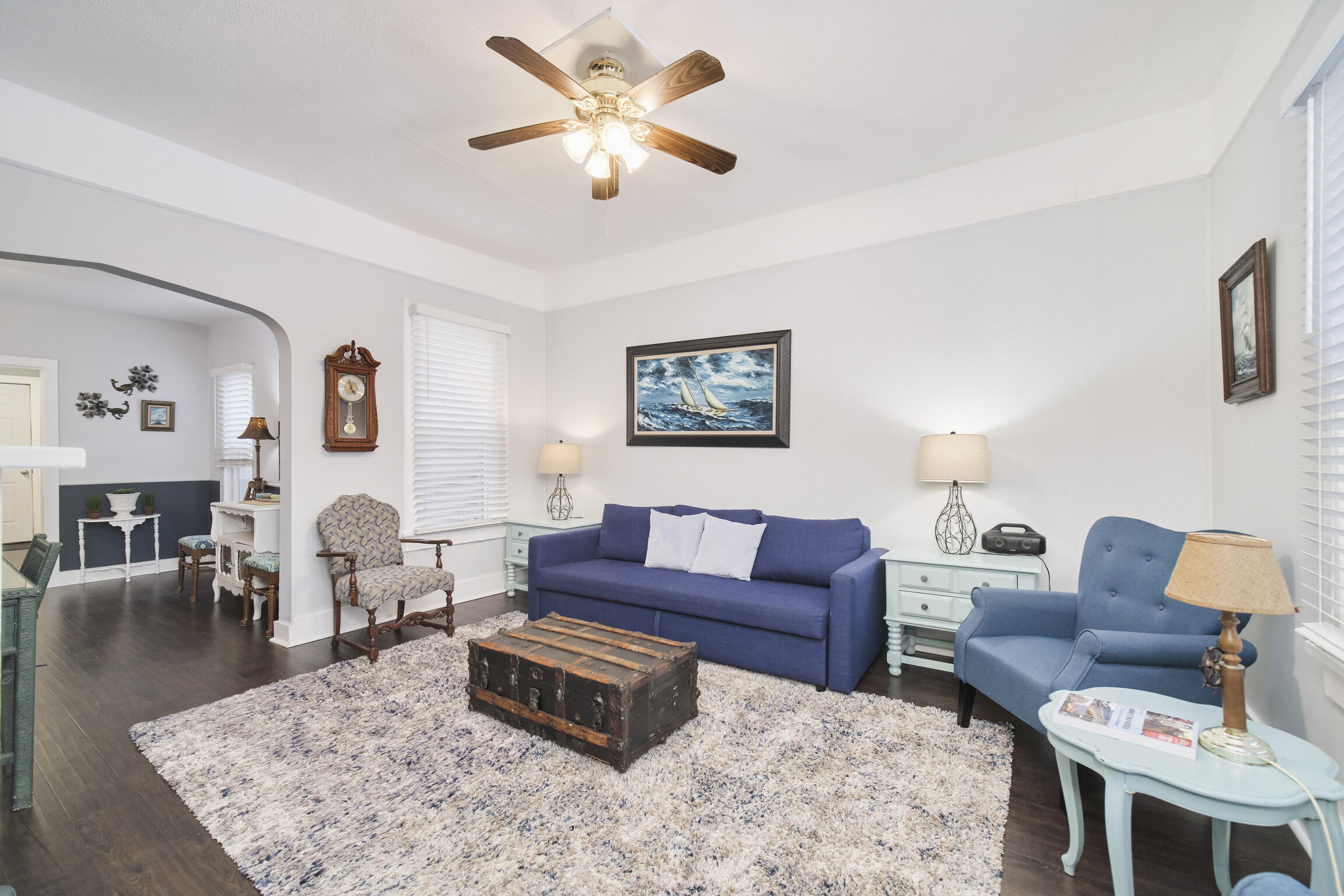 447 2nd Street Manistee, MI 49660 - Photo 10 of 59 445 Living Room