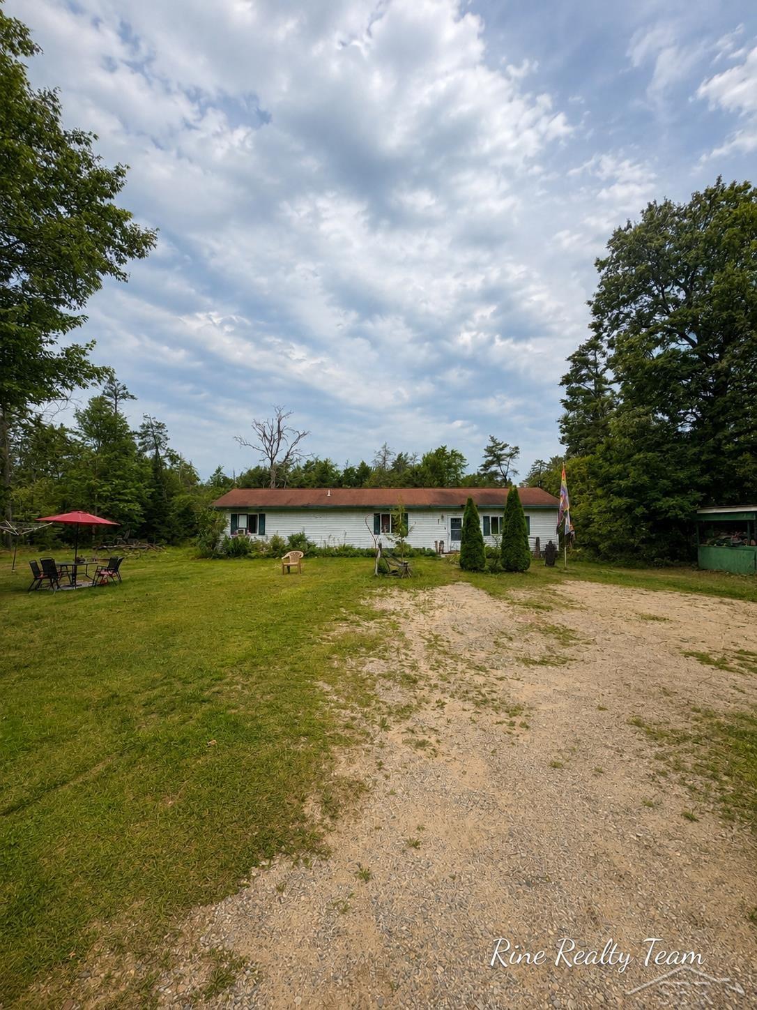 10882 Chase Bridge Road Roscommon, MI 48653 - Photo 11 of 46 Gallery Image 11