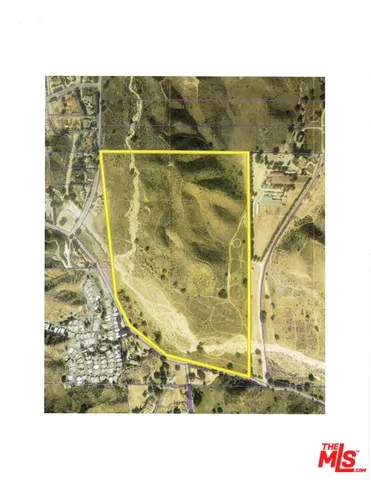 a picture of a bathroom