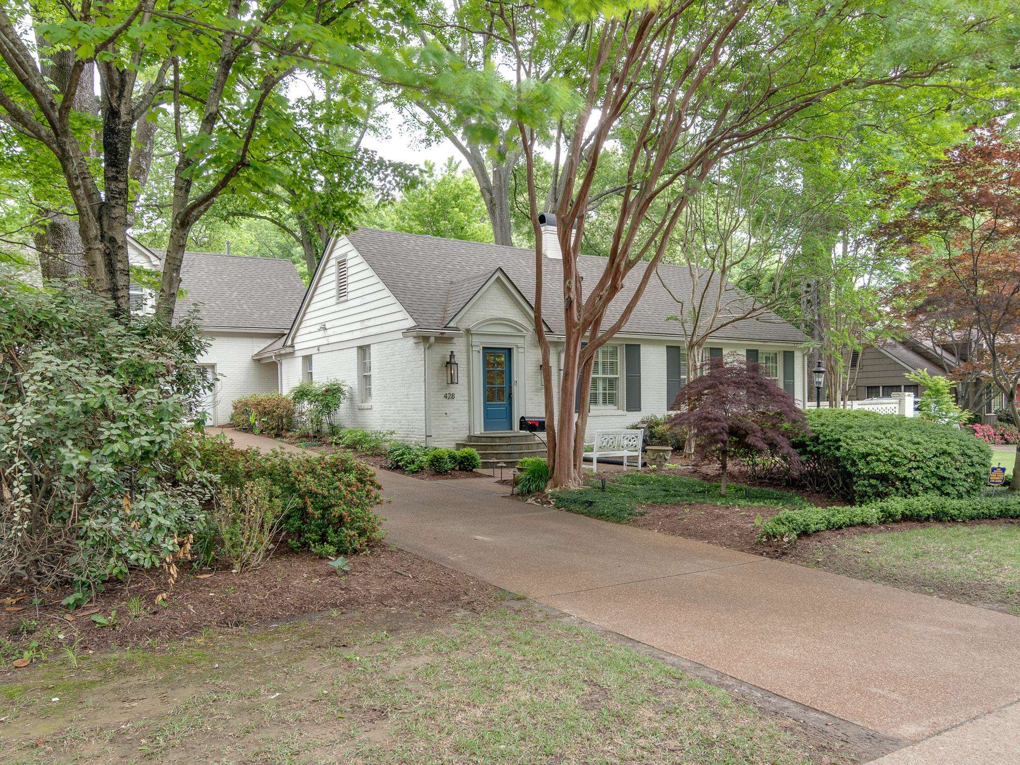428 Greenfield Road Memphis, TN 38117 - Photo 2 of 25 Gallery Image 2