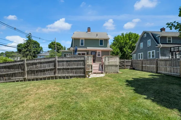 $4,850 | 184 William Street, Unit 1, Stoneham, MA 02180