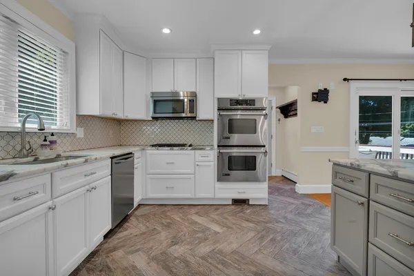 $4,850 | 184 William Street, Unit 1, Stoneham, MA 02180