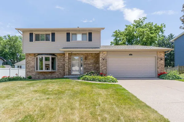 $339,900 | 2331 East 33rd Street, Davenport, IA 52807