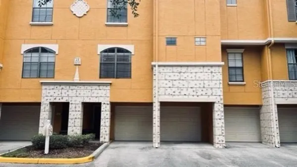 $302,000 | 6133 Metrowest Boulevard, Unit 105, Orlando, FL 32835