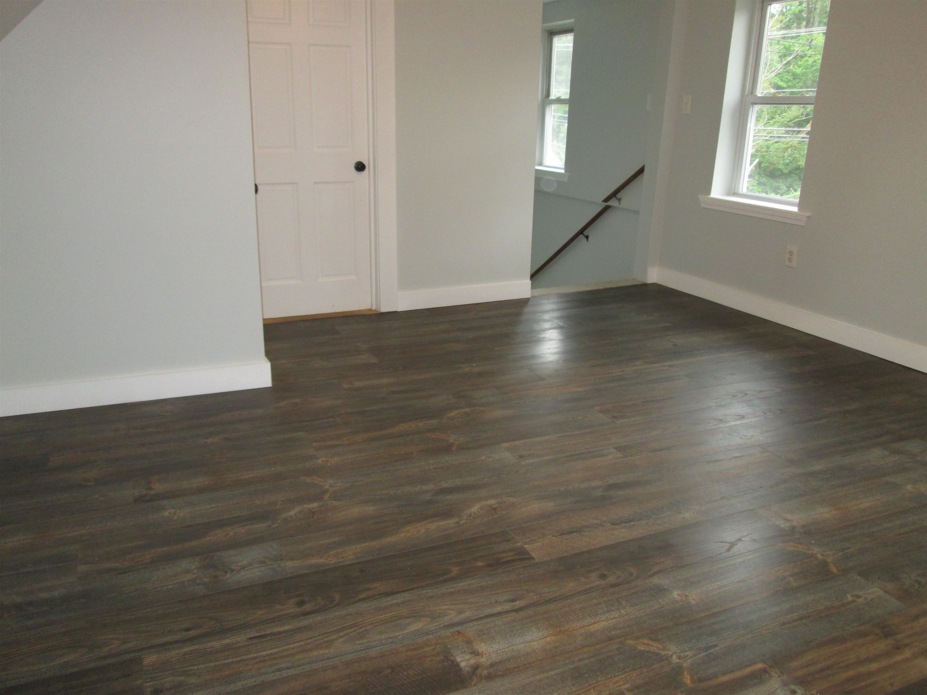 370 Mammoth Road Londonderry, NH 03053 - Photo 27 of 37 Gallery Image 27