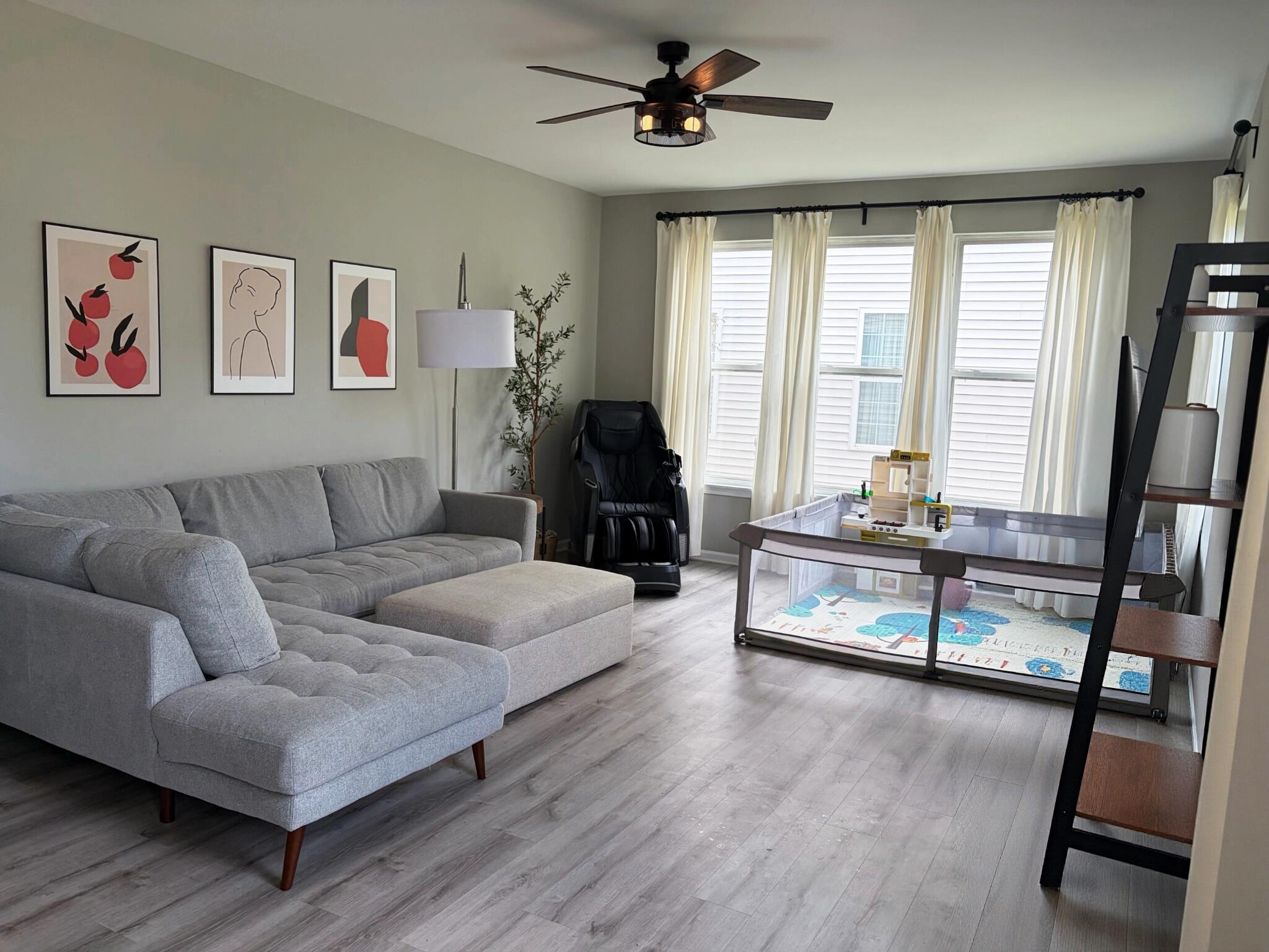 9700 67th Street Kenosha, WI 53142 - Photo 11 of 32 1F LIVING ROOM 2