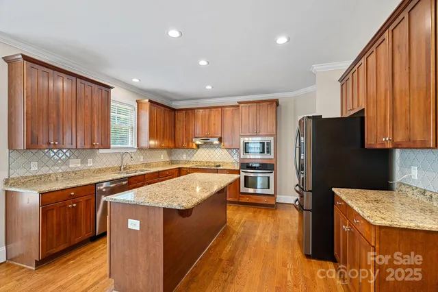 $675,000 | 123 Hedgewood Drive, Mooresville, NC 28115