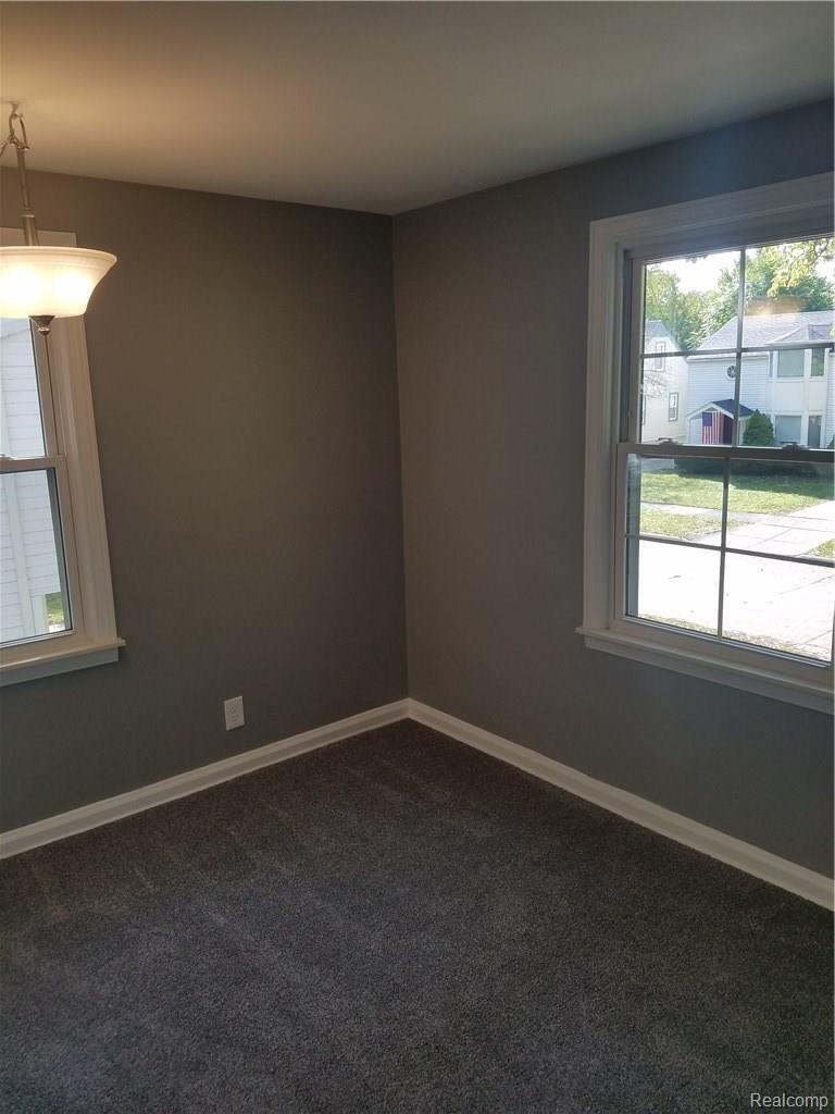 2180 Hampton Road Grosse Pointe, MI 48236 - Photo 21 of 37 20171019_113457.jpg