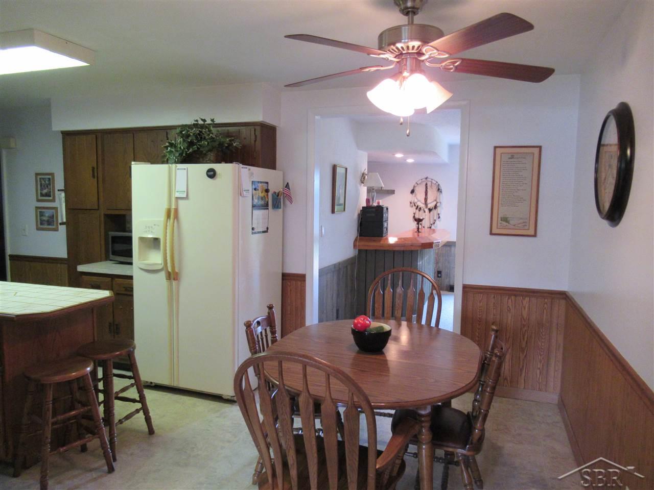 4318 Midland Road Saginaw, MI 48603 - Photo 6 of 20 Kitchen Dining Area