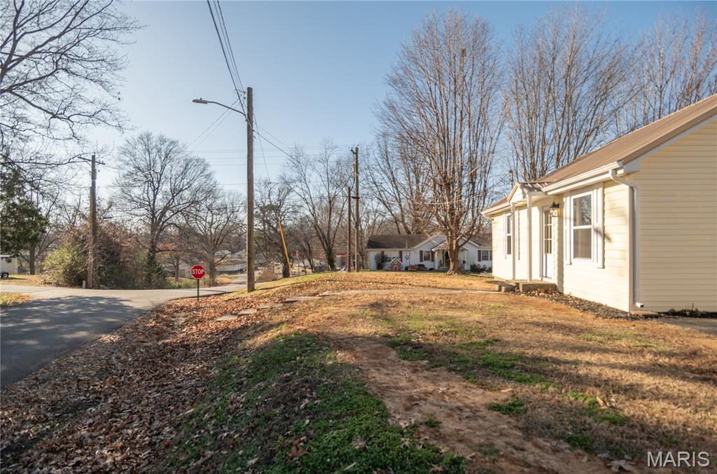 301 Cape Road Bloomfield, MO 63825 - Photo 2 of 20