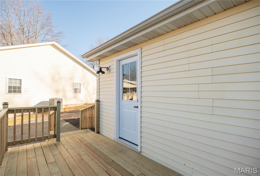 301 Cape Road Bloomfield, MO 63825 - Photo 6 of 20