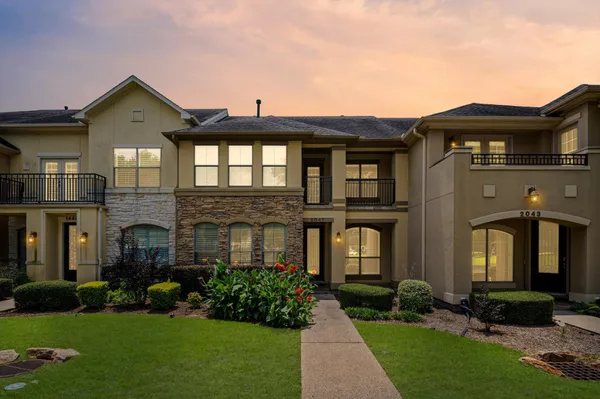 $3,200 | 2047 Palm Forest Lane, Houston, TX 77077