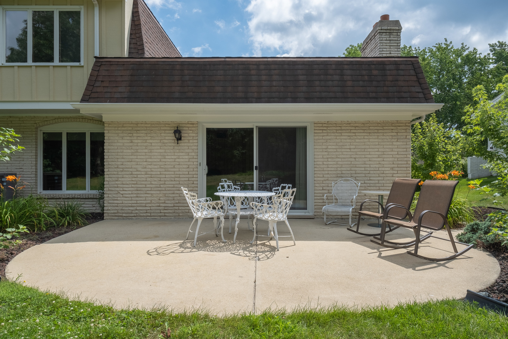 8436 Clynderven Road Burr Ridge, IL 60527 - Photo 32 of 39 a view of house with backyard and outdoor seating