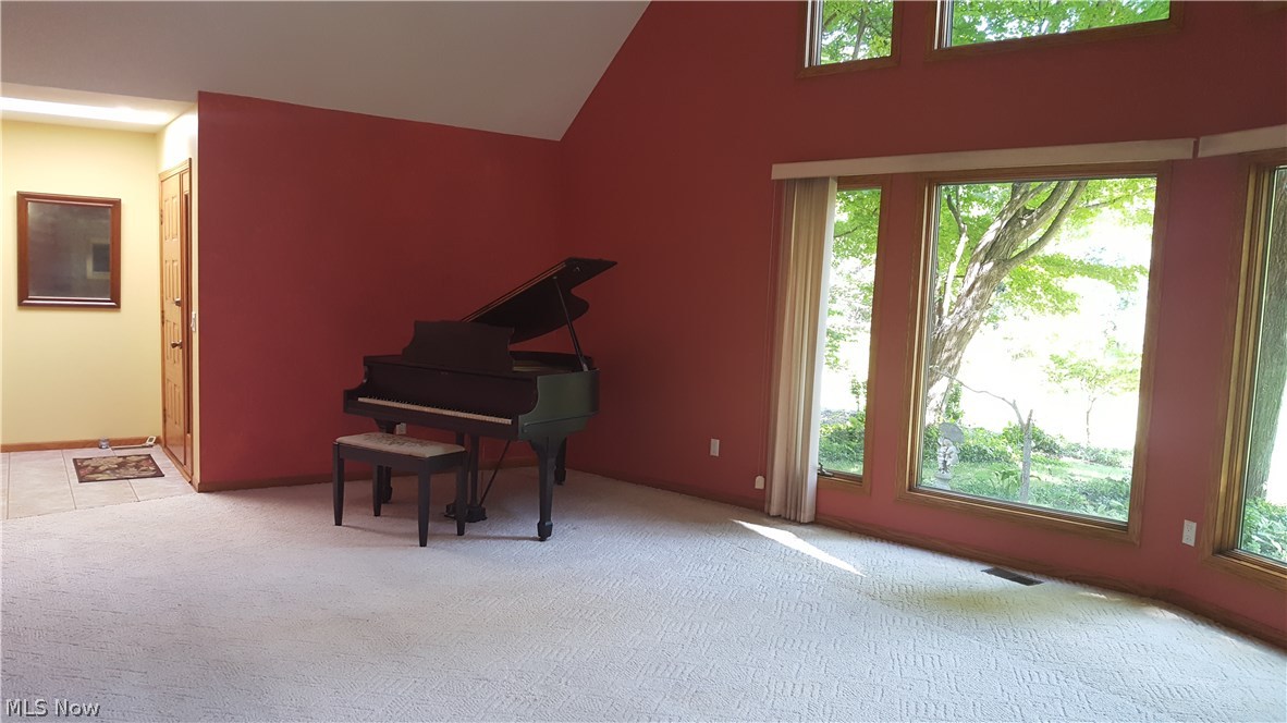 9091 Infirmary Road Ravenna, OH 44266 - Photo 4 of 35 Gallery Image 4