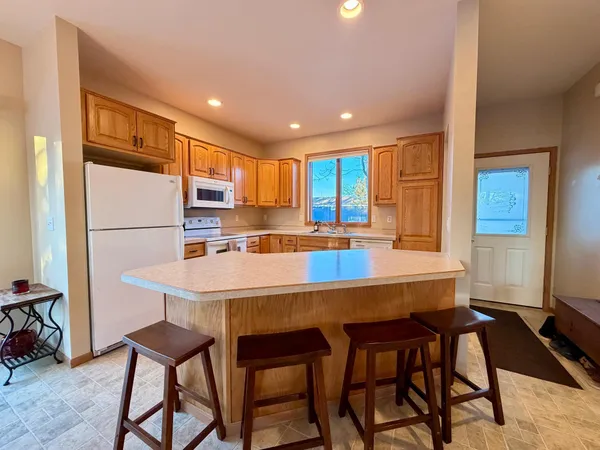 $335,000 | 408 Rako Street Southeast, Bemidji, MN 56601