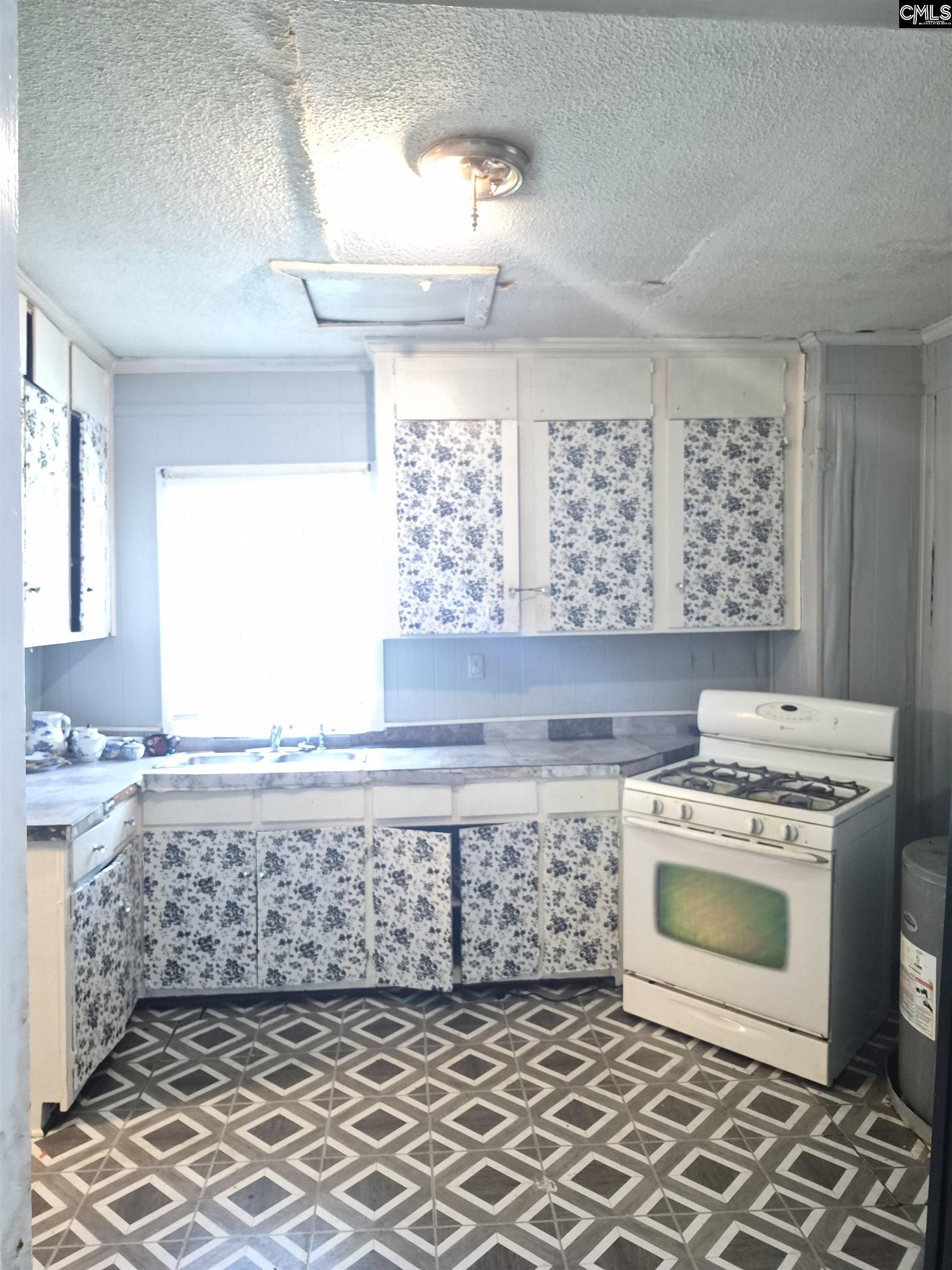 2337 Pendleton Street Columbia, SC 29205 - Photo 6 of 8