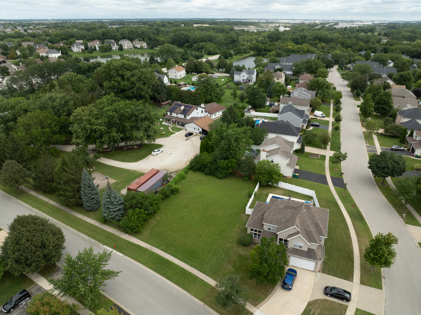 22604 Prairie Crossing Plainfield, IL 60544 - Photo 5 of 7 an aerial view of a
