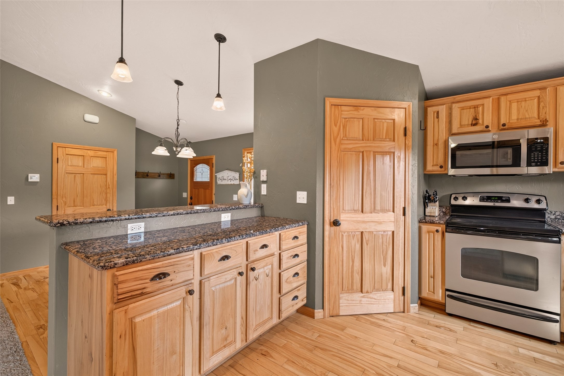 136 Travis Creek Road Clancy, MT 59634 - Photo 12 of 60 Gallery Image 12