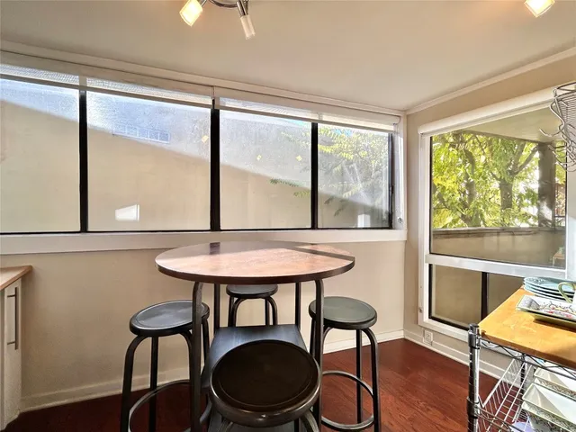 $3,695 | 1106 West 6th Street, Unit 205, Austin, TX 78703