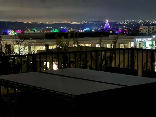 $3,695 | 1106 West 6th Street, Unit 205, Austin, TX 78703