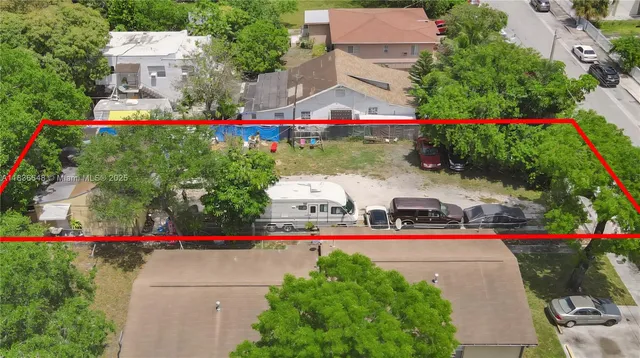 $1,333,000 | 369 Northwest 33rd Street, Miami, FL 33127