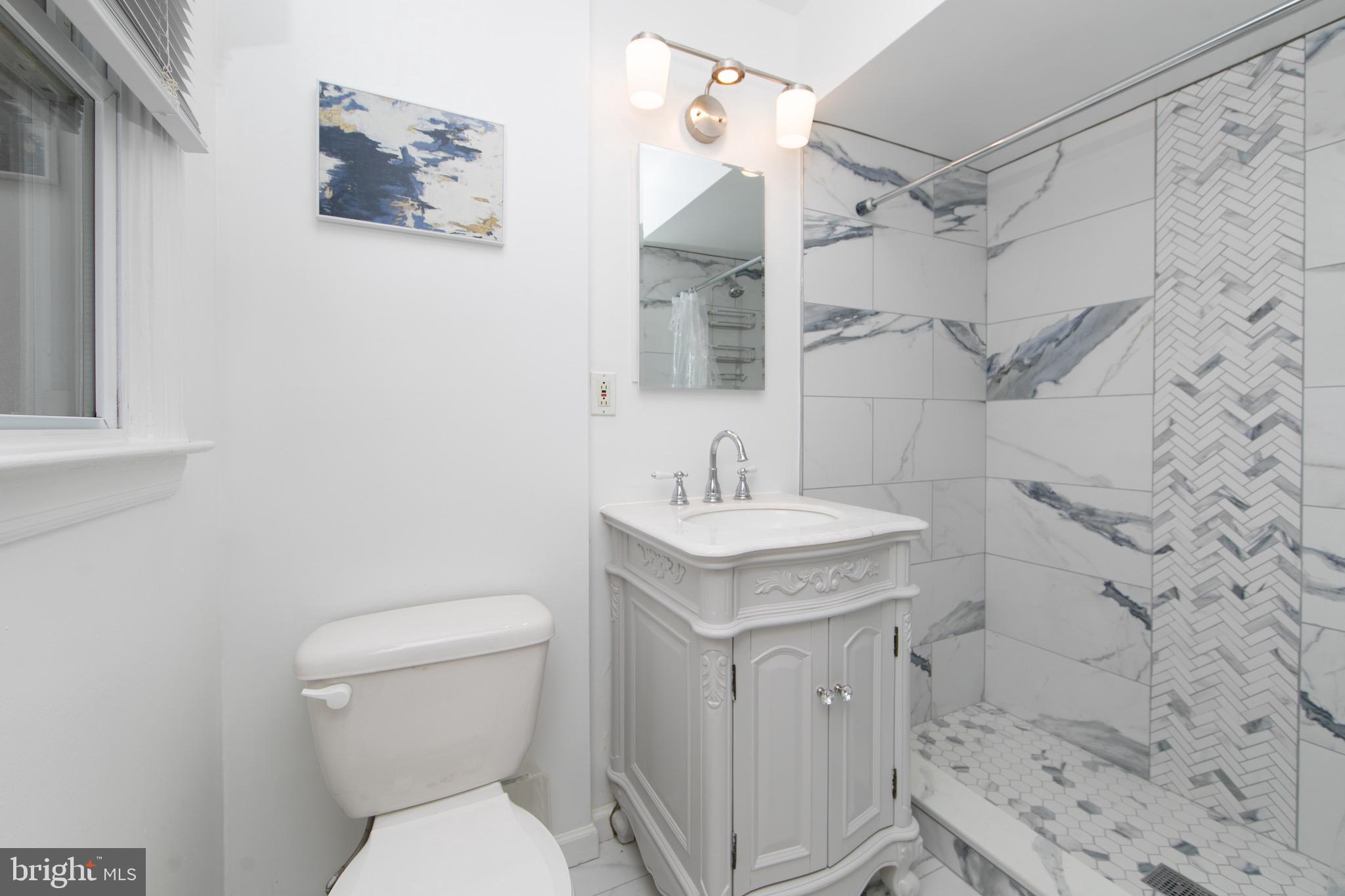 314 Covered Bridge Road Cherry Hill, NJ 08034 - Photo 15 of 30 Main Full Size Bath