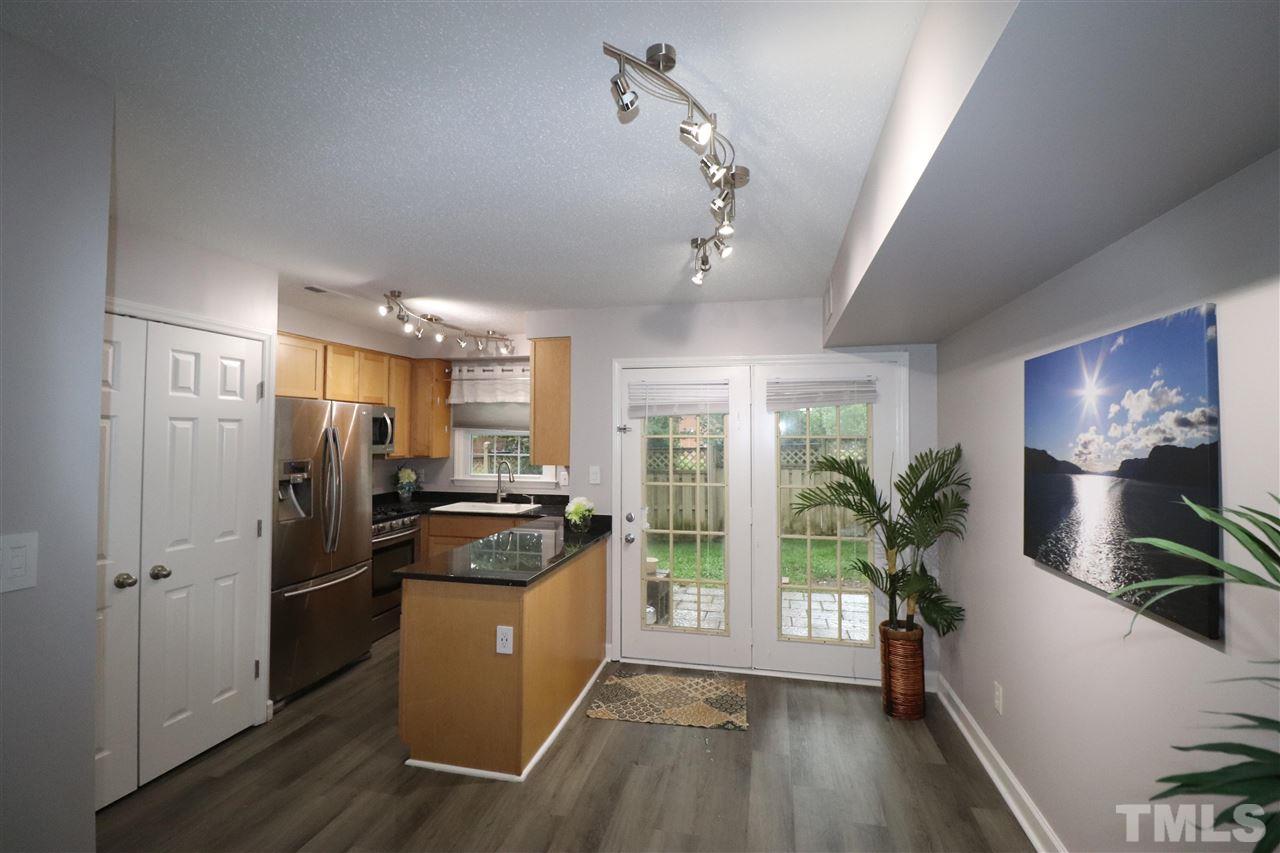 149 Jones Franklin Road, Unit D Raleigh, NC 27606 - Photo 5 of 26