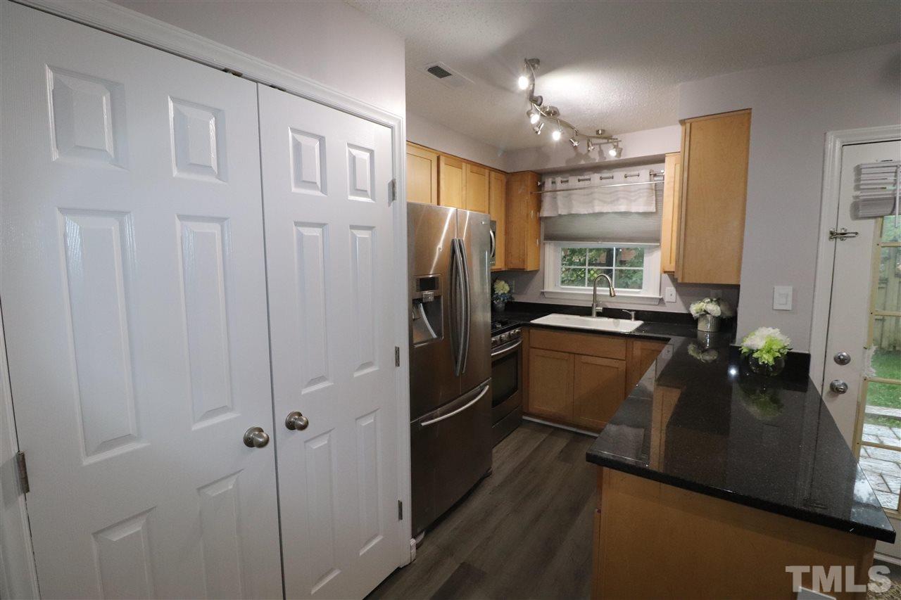 149 Jones Franklin Road, Unit D Raleigh, NC 27606 - Photo 7 of 26