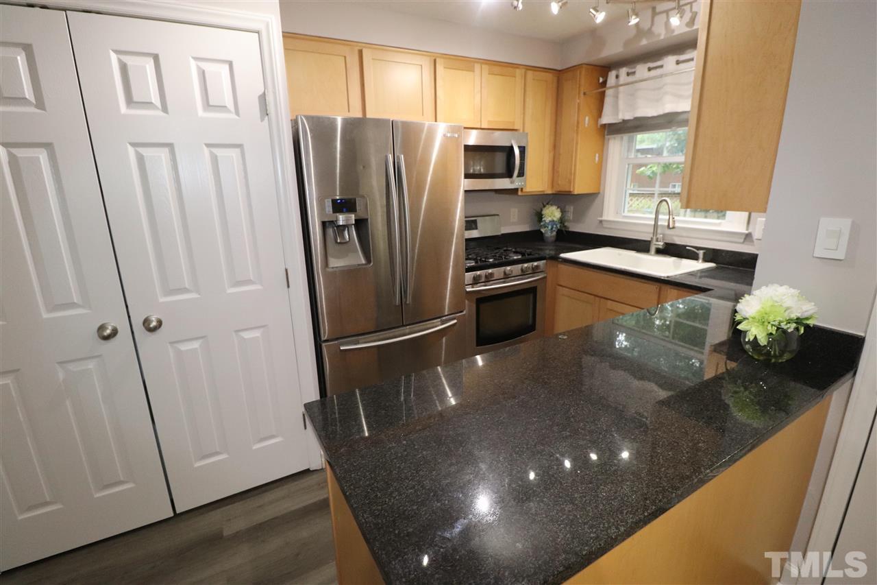 149 Jones Franklin Road, Unit D Raleigh, NC 27606 - Photo 9 of 26