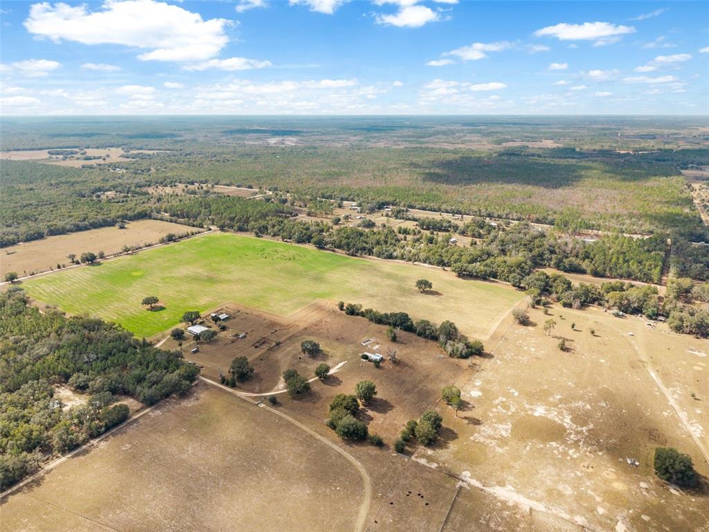 11406 Southwest 274 Street Newberry, FL 32669 - Photo 2 of 14 a view of an ocean and beach