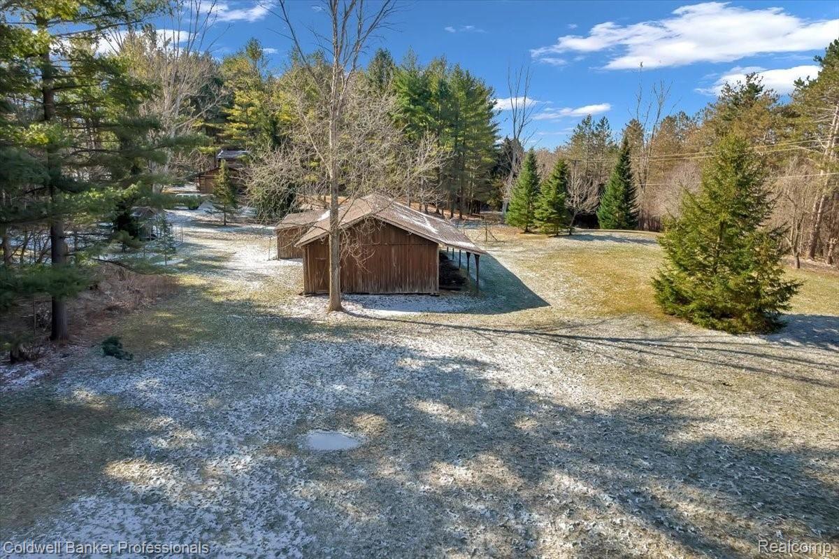 2560 Millville Road Lapeer, MI 48446 - Photo 24 of 33 15-DJI_0898.jpg