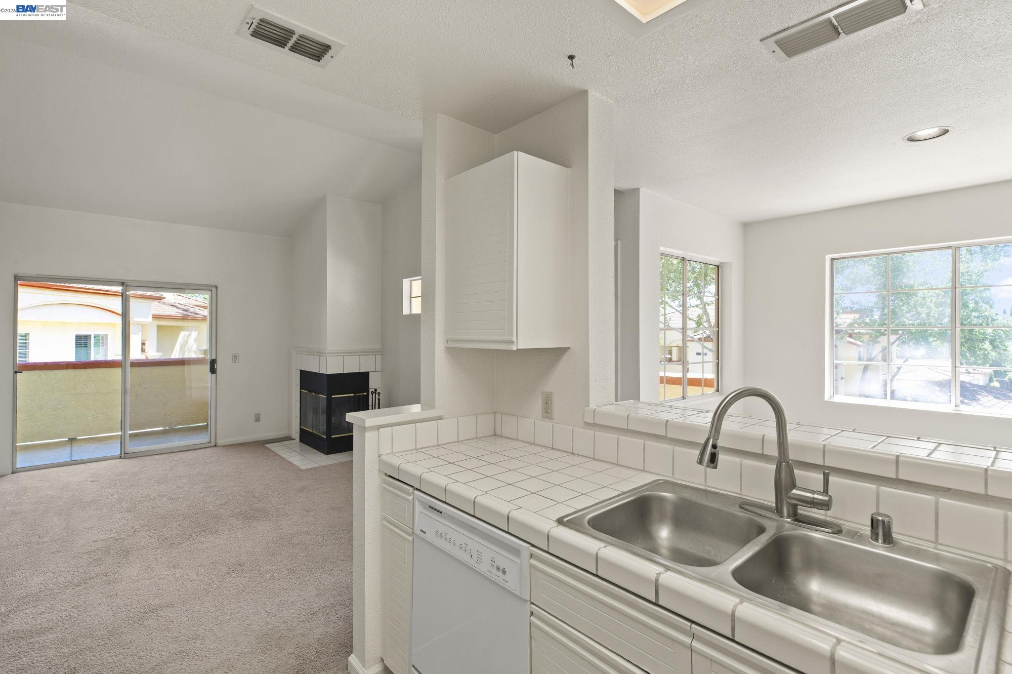 6967 Stagecoach Road, Unit G Dublin, CA 94568 - Photo 18 of 48