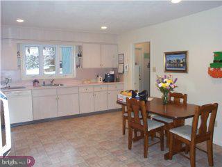 795 Panorama Road Villanova, PA 19085 - Photo 5 of 6
