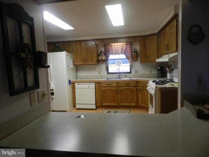 2862 Gun And Rod Club Road Houston, DE 19954 - Photo 22 of 25 Kitchen