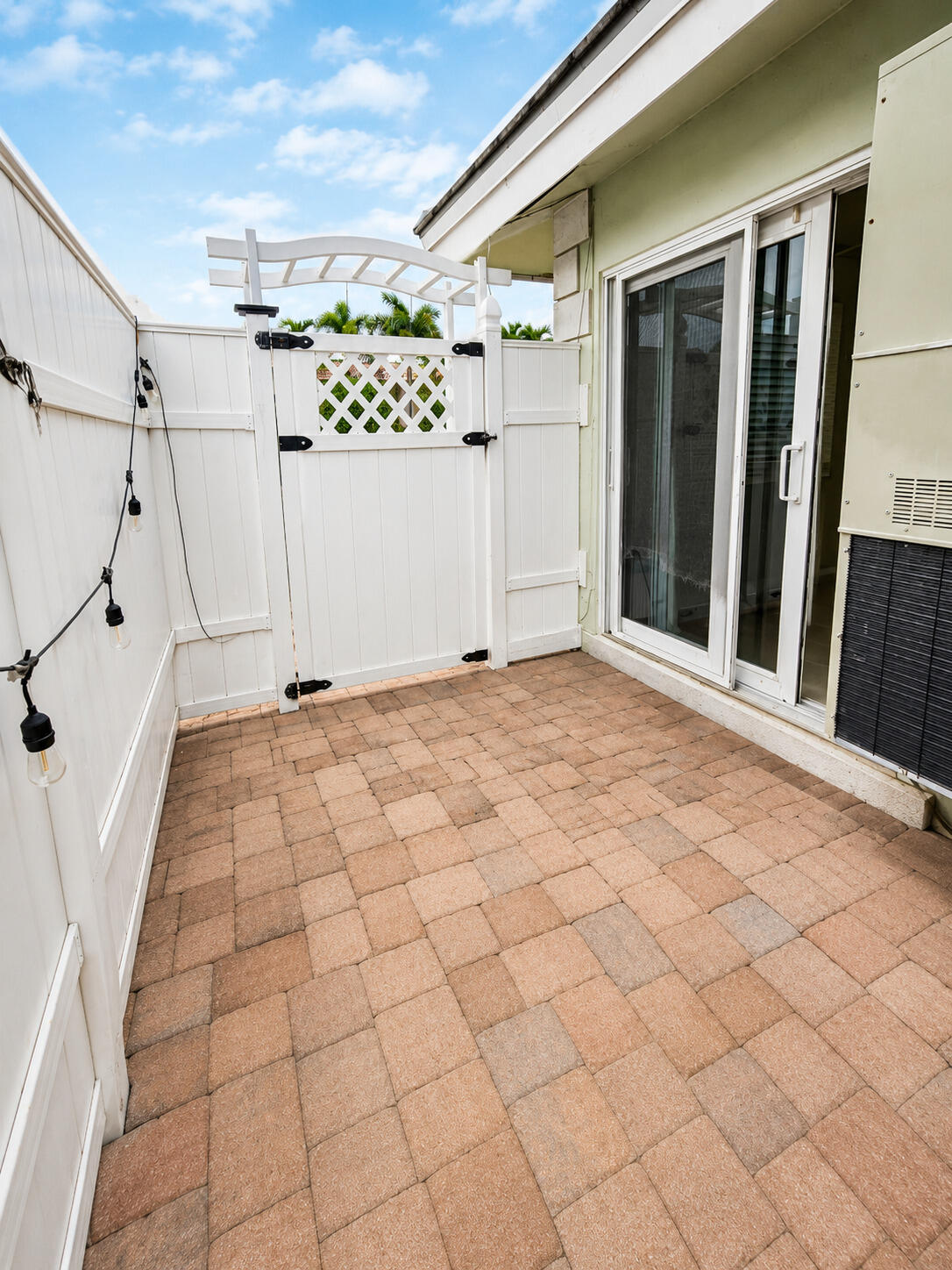 2120 Northeast 41st Street, Unit A Lighthouse Point, FL 33064 - Photo 13 of 13 file_000000007b38722fae94fd8344ef390f