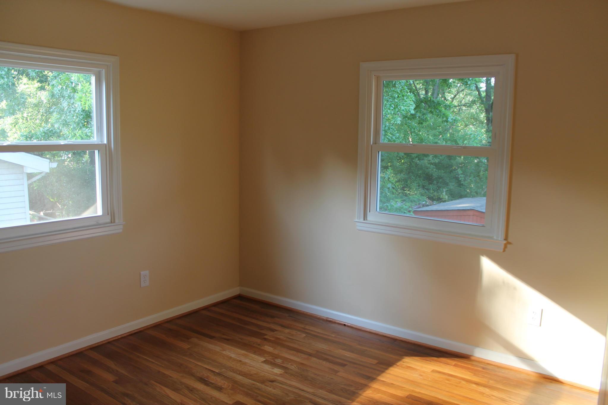 205 East Tazewell Road Sterling, VA 20164 - Photo 8 of 20 Bedroom