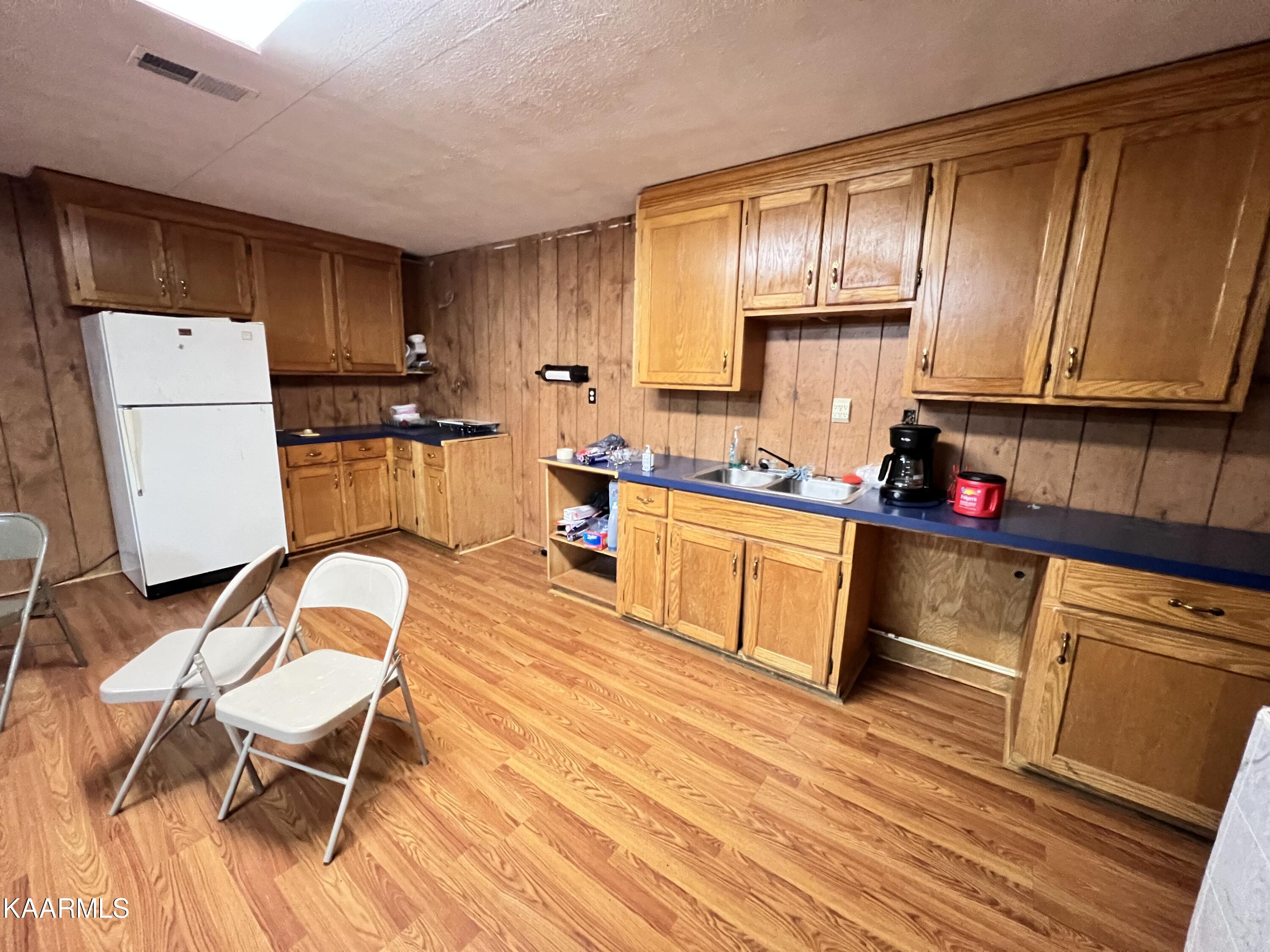 2667 Hurricane Road Jonesville, VA 24263 - Photo 6 of 28 1A0368A1-4491-48FD-9AE5-EAEDF722FCEF